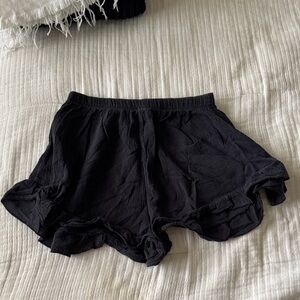 Urban Outfitters Black Women's scalloped Shorts